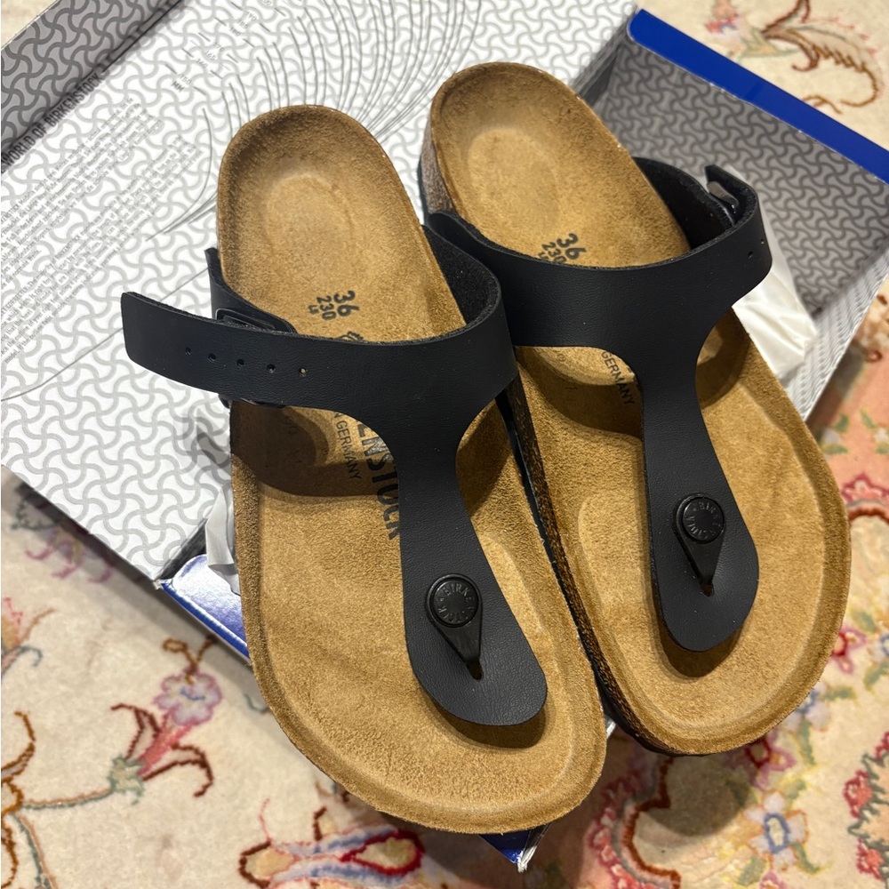 NWT Birkenstock Gizeh Sandals in Black Size 36 Regular Fit US Womens